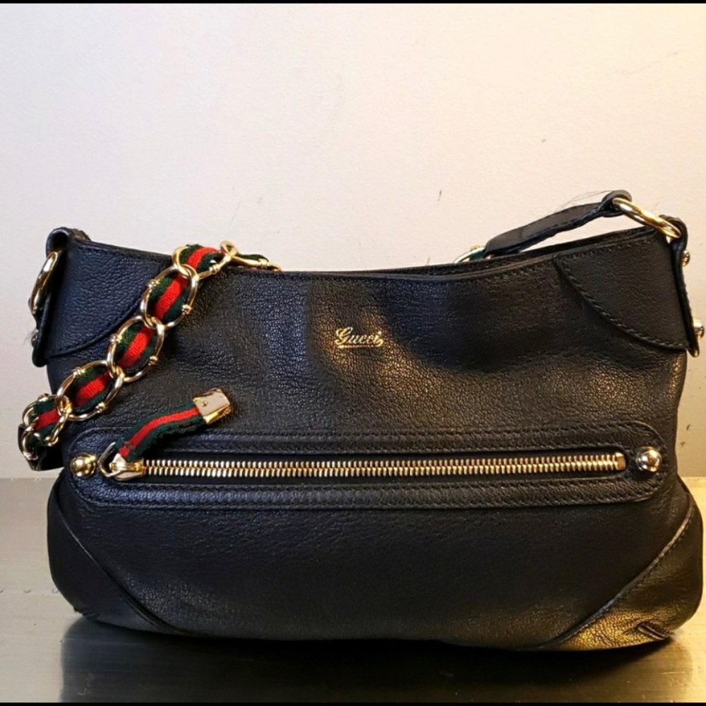 Vintage Gucci leather purse